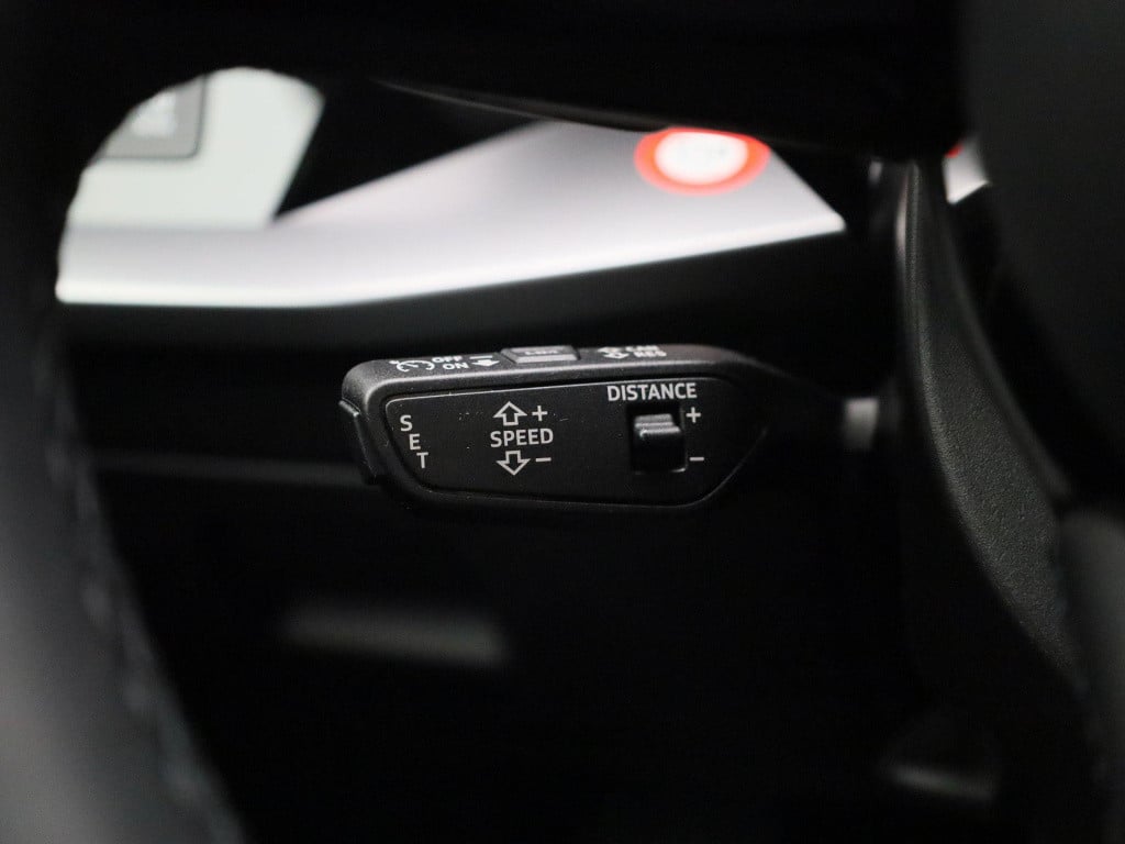 Audi A3 sportback 45 tfsi e s edition competition 245 pk | s-line | automaa
