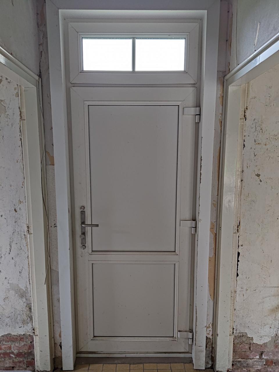 Kunststof Voordeur met kozijn