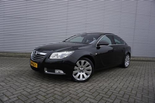 Opel Insignia 1.6 t sport climate / navi / cruise / leder / parkeers. / sto