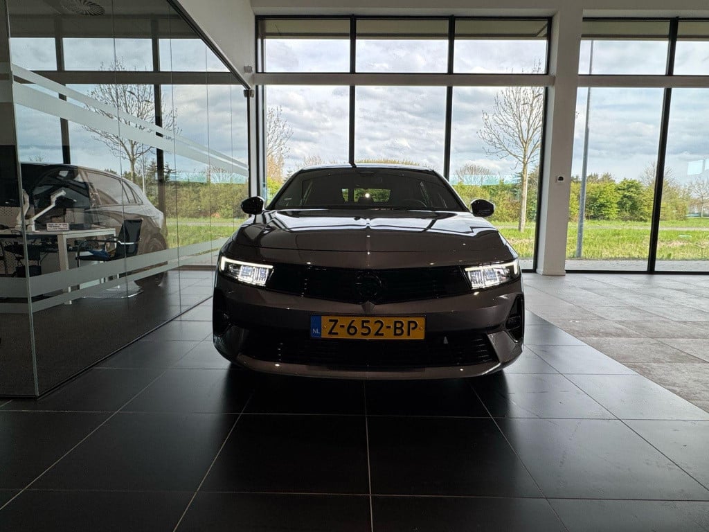 Opel Astra 1.2 turbo gs | automaat | navigatie | 360° camera | keyless entr