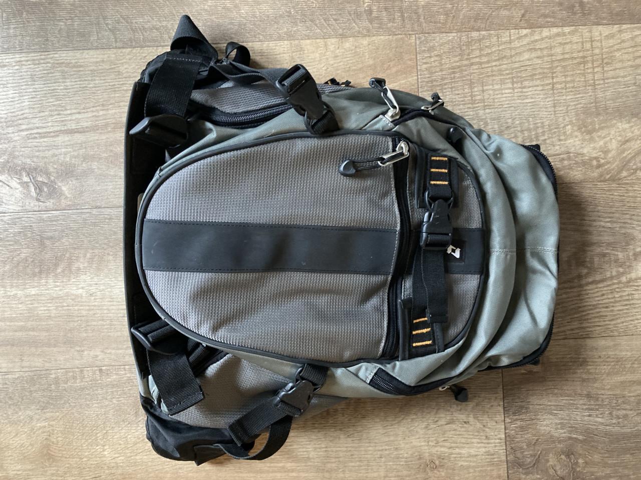 Degelijke snowboard of ski rugzak