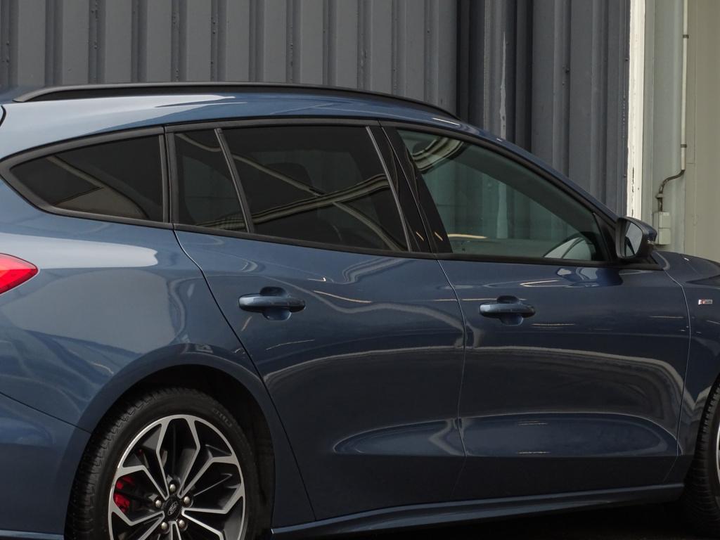 Ford Focus wagon 1.0 ecoboost st line business | led | camera | apple carpl