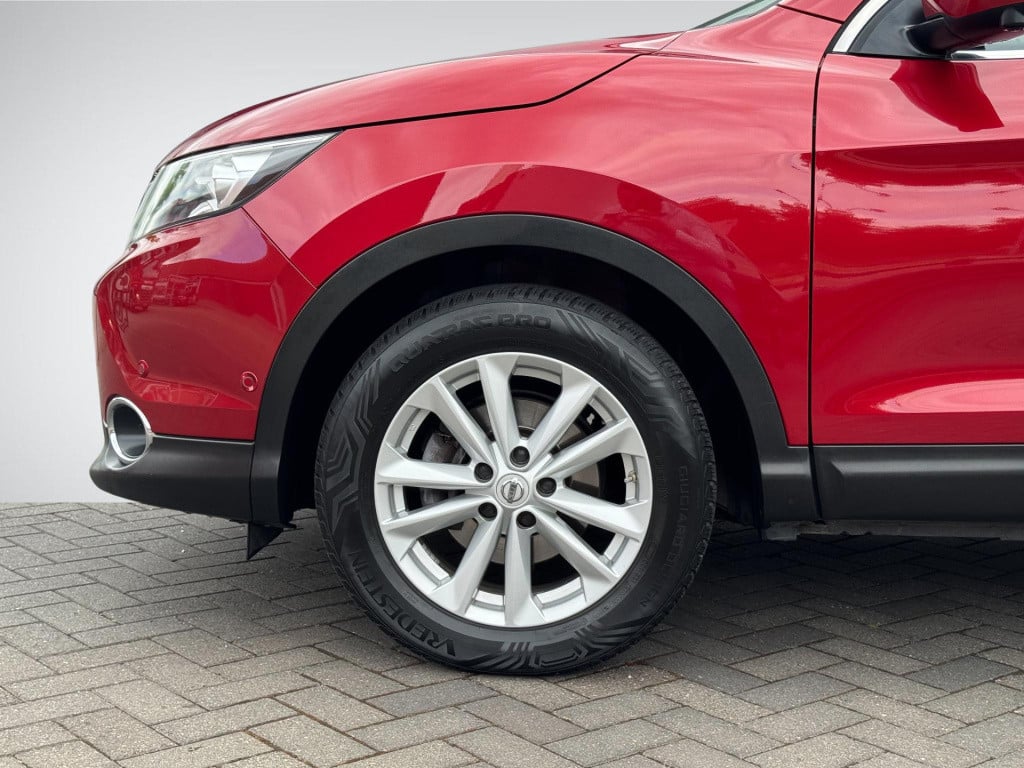 Nissan Qashqai 1.2 tekna | trekhaak | navigatie | leder | 360° camera | sto