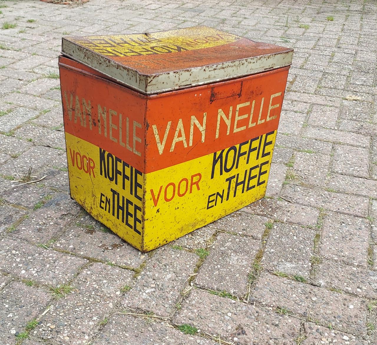 Vintage blik van nelle koffie thee