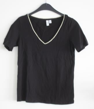 Zwart shirt met gouden randje  maat s