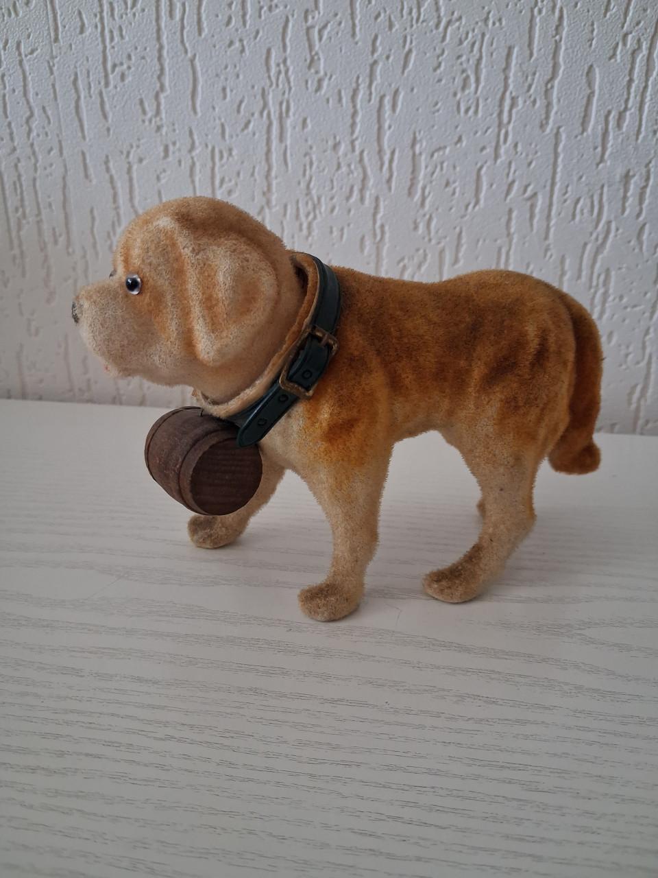 Sint Bernard "Nodder" flock vintage bobblehead hond