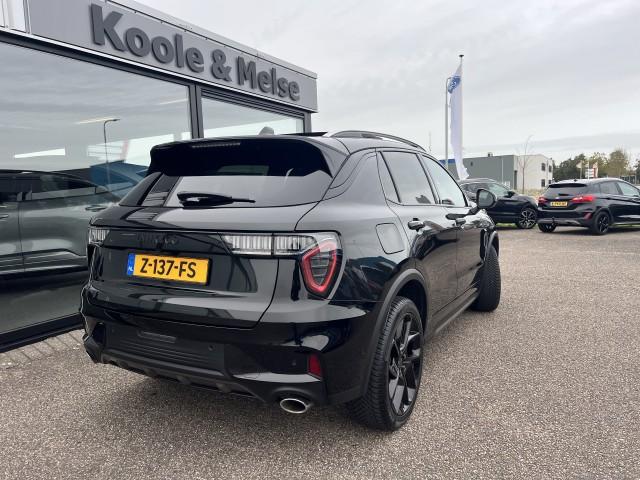 Lynk & Co 01 1.5 261pk phev 7dcth , black edition , panodak , adaptive cc ,