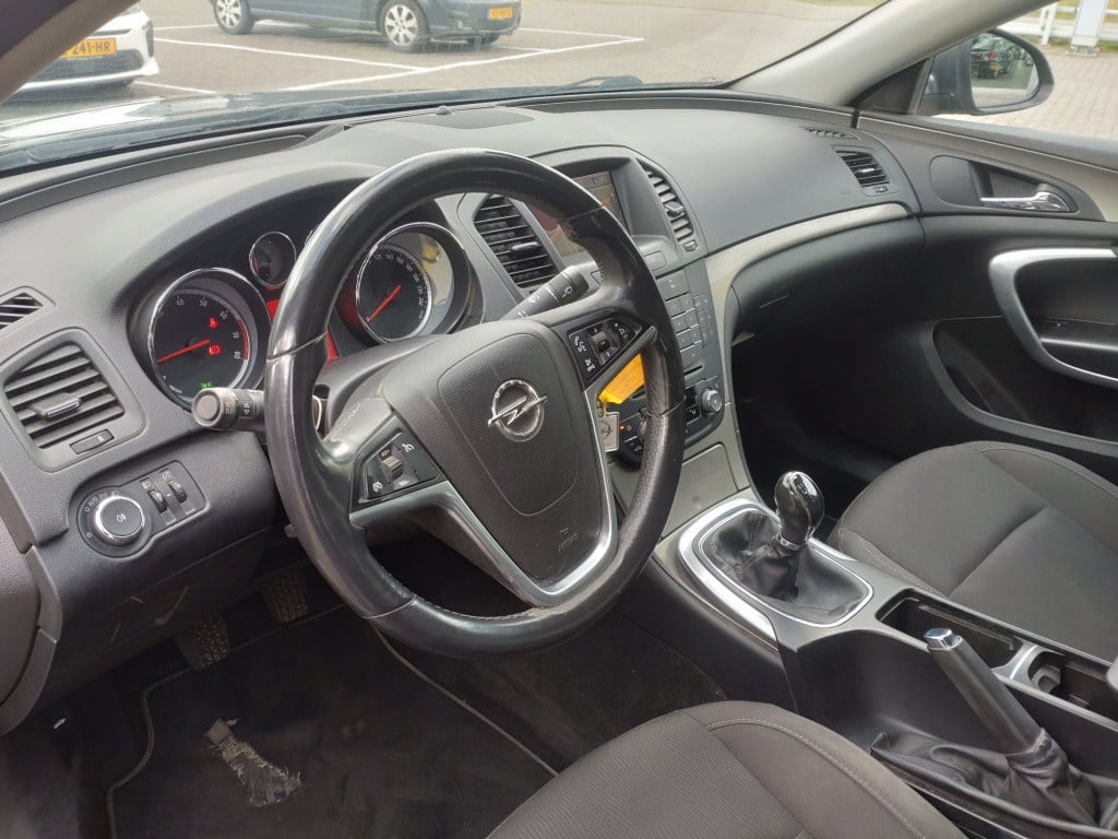 Opel Insignia 1.8 edition