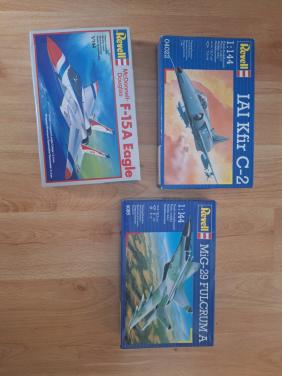 Te Koop: 3 Revell bouwdozen, schaal 1:144
