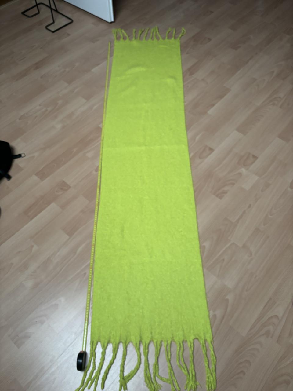 Sarlini muts & sjaal limoengroen