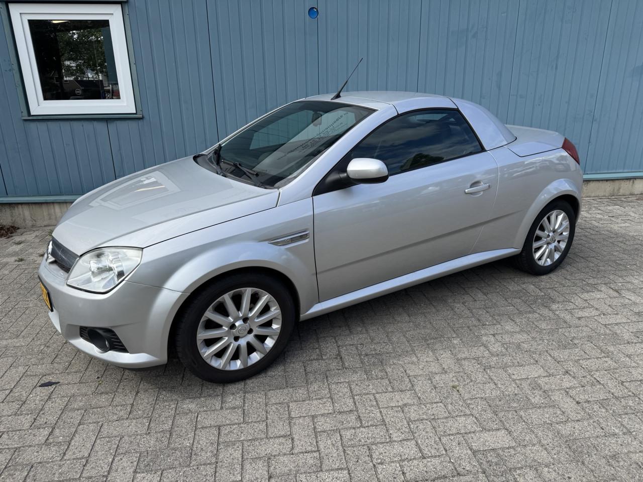 Leuke Opel Tigra Twintop (cabriolet) 1.4 16v 2010