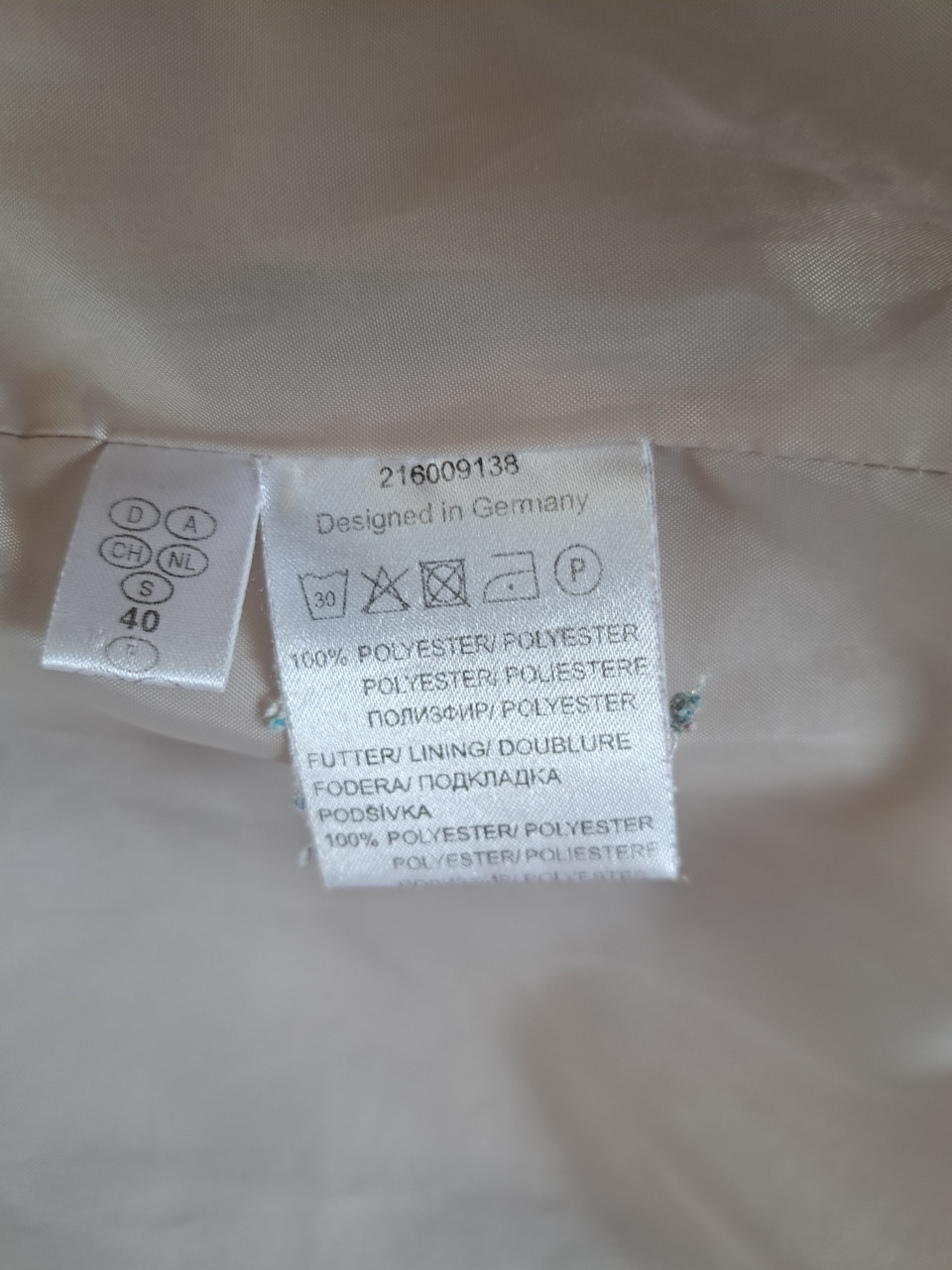 Jas zomer beige Isabell maat 40 valt ruim