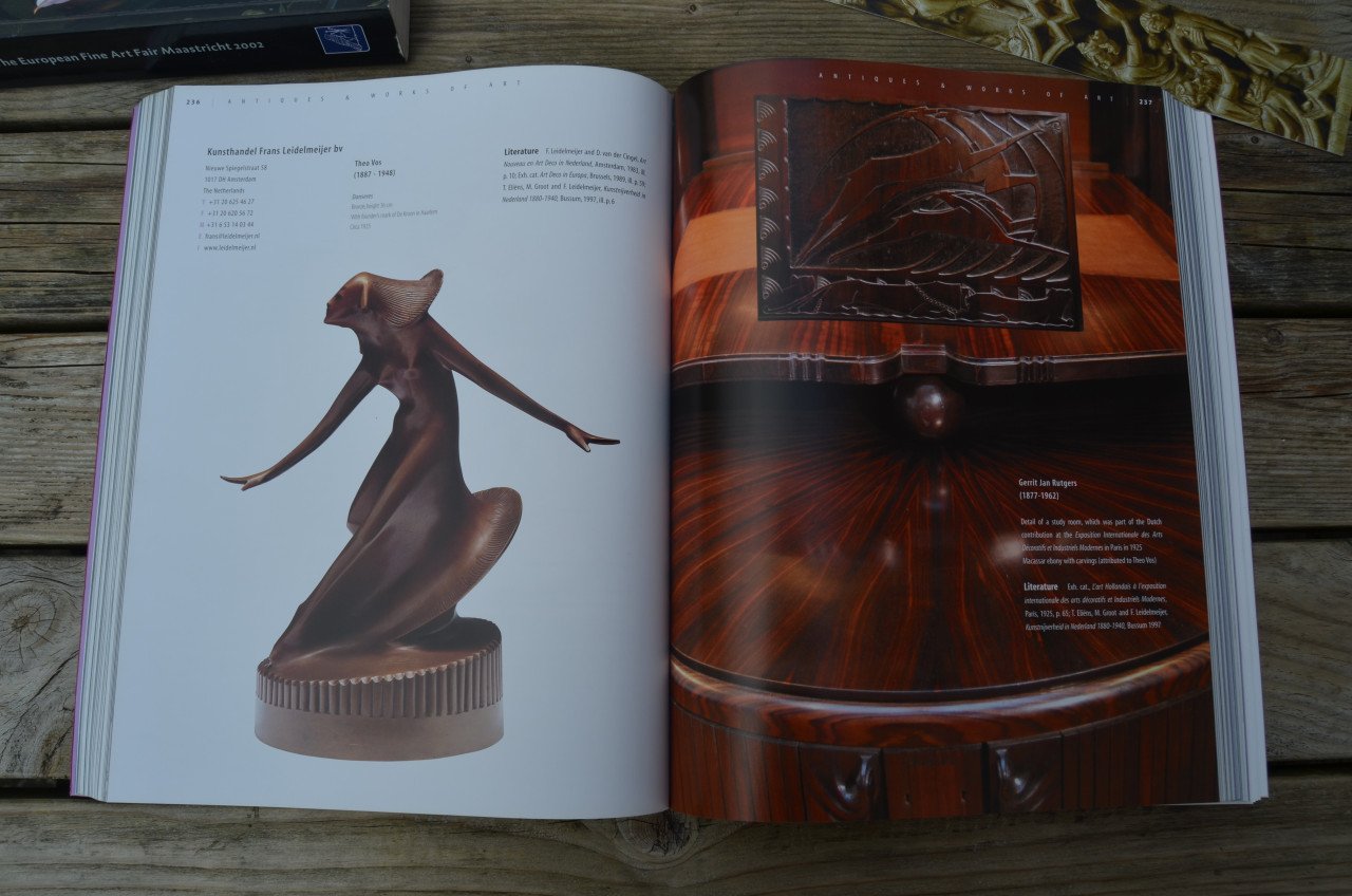 Twee Catalogi TEFAF Kunst- en antiekbeurs