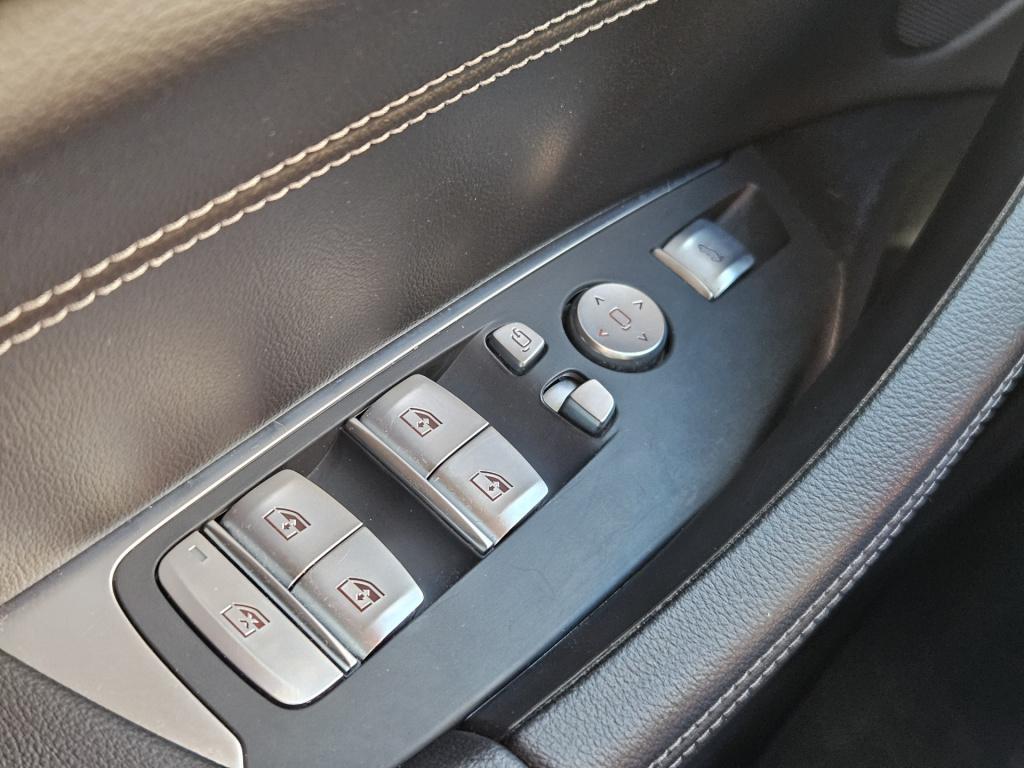 BMW X3 xdrive30e m-sport | pano | acc | camera