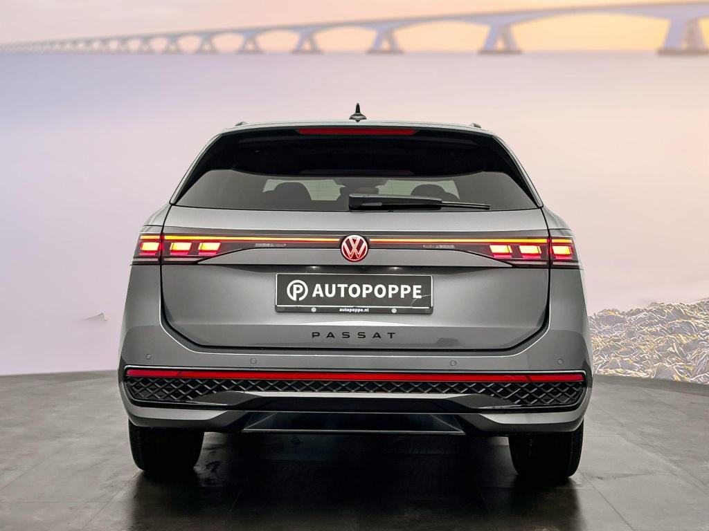 Volkswagen Passat r-line edition plug in hybride 204 pk black style plus pa
