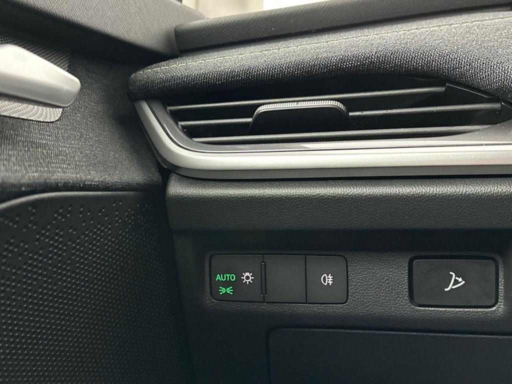 Skoda Elroq business edition elektromotor 150 kw / 204 pk suv