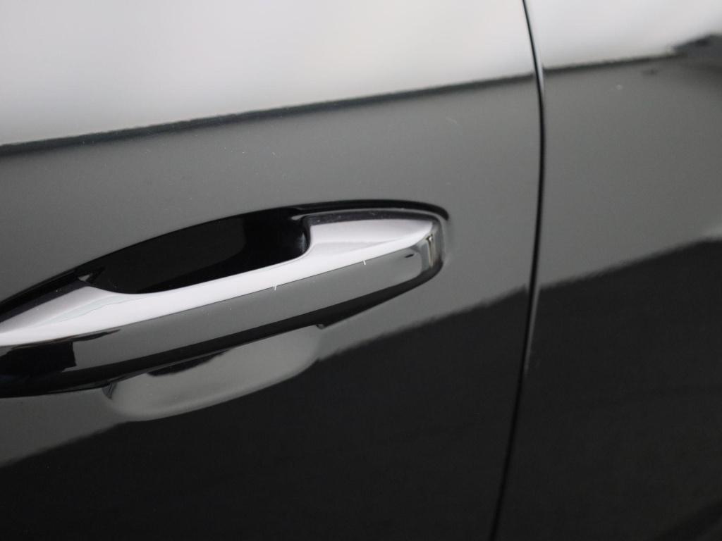 Volvo XC40 1.5 t4 recharge inscription expression | automaat | leder |  pan