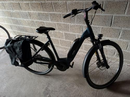 2 Eletrische damesfietsen Victoria Cysalo 7 Maat D52 cm en D44 cm