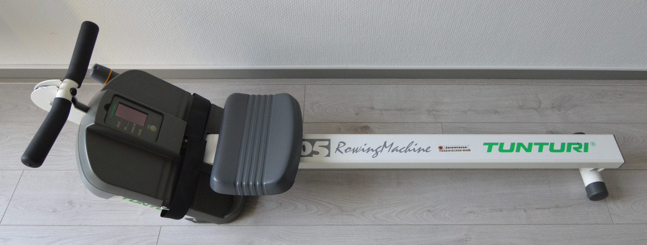 Tunturi R605 (rowing machine, roeimachine, roeitrainer)