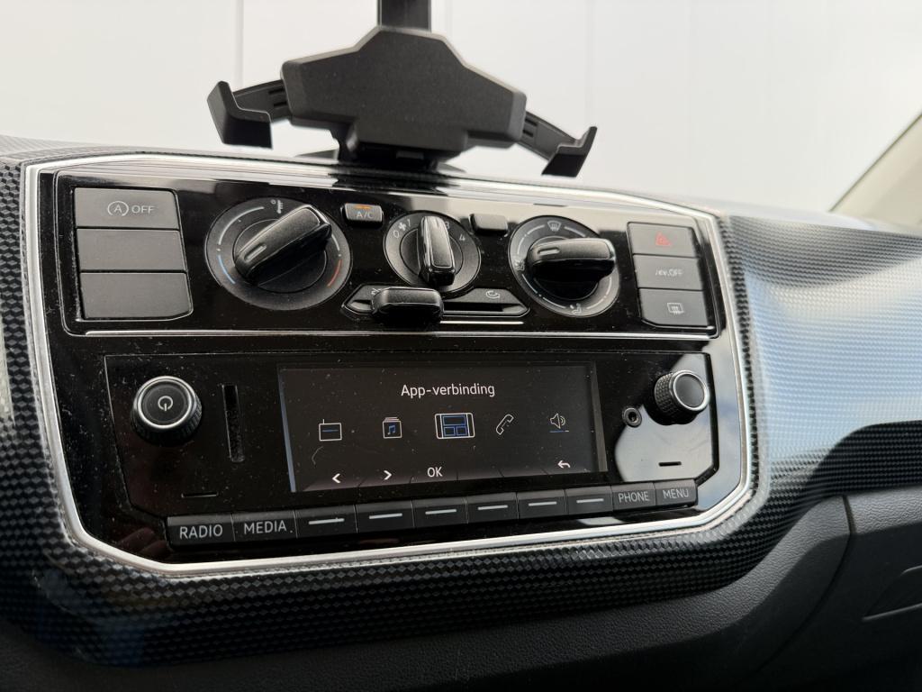 Volkswagen UP! 1.0 65pk 5drs. cruise | apps | camera