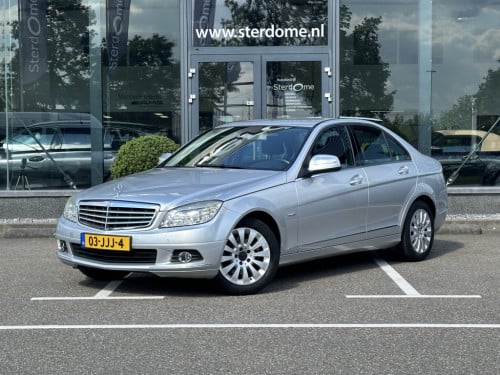 Mercedes-Benz C-Klasse 180 k elegance l stoelverwarming l trekhaak l alarm 