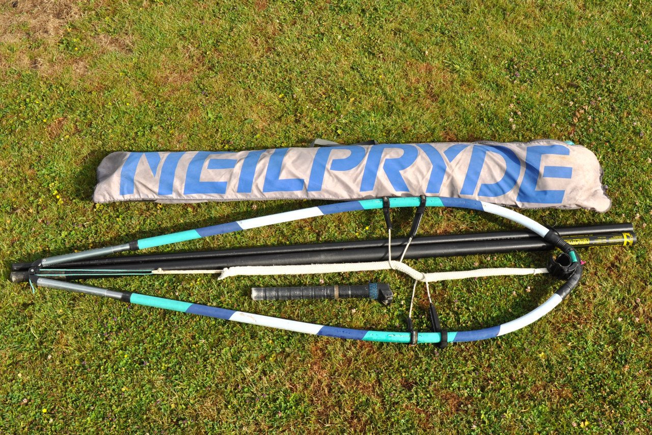 6.0m2 NeilPryde Slalom complete tuigage  (zeil + mast + giek + mastvoet)