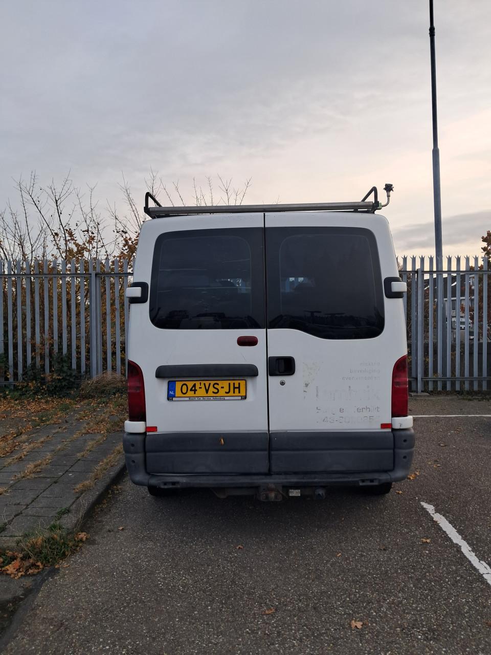 White Renault Master Van
