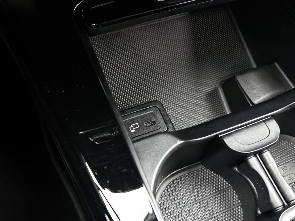 Mercedes-Benz A-Klasse 250 e plug-in hybride business solution luxury | led