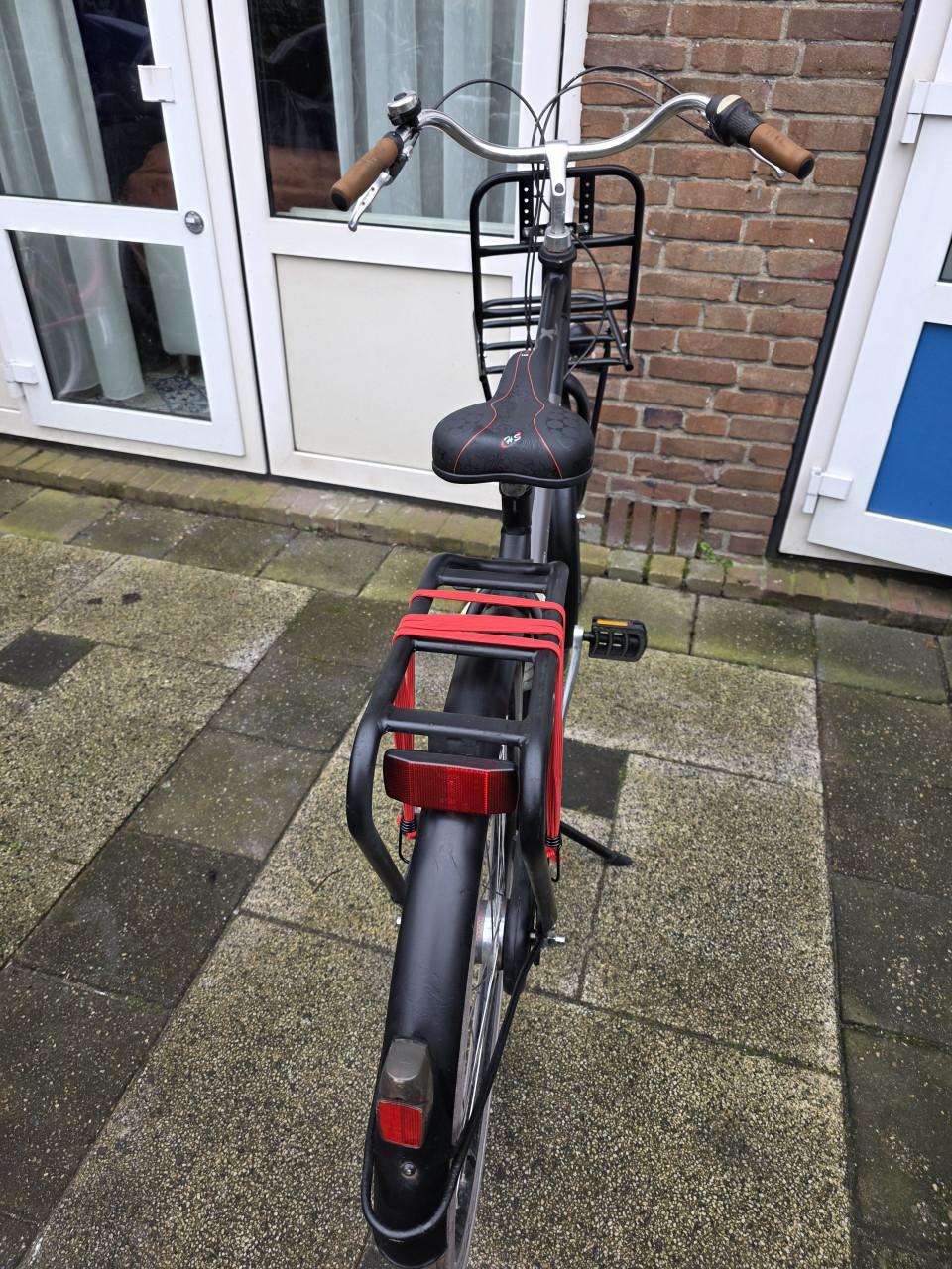 Heren fiets GIANT met 7 versnellingen-28 inch-Fr.maat 56cm-Nieuw zadel