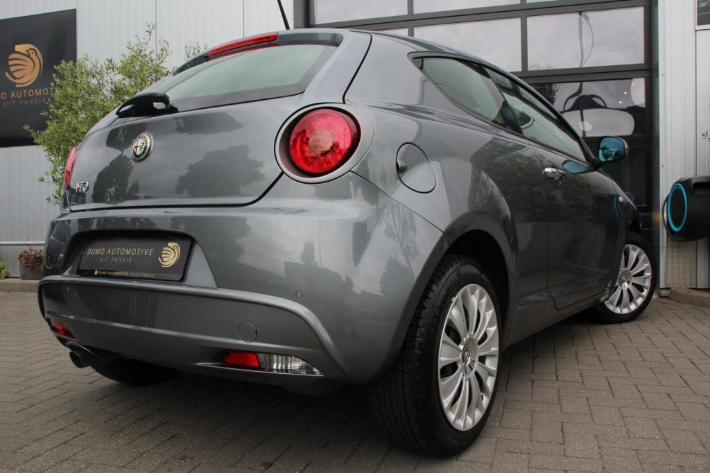 Alfa Romeo MiTo 1.4 progression -1e eig - pdc - airco - elek ramen - isofix