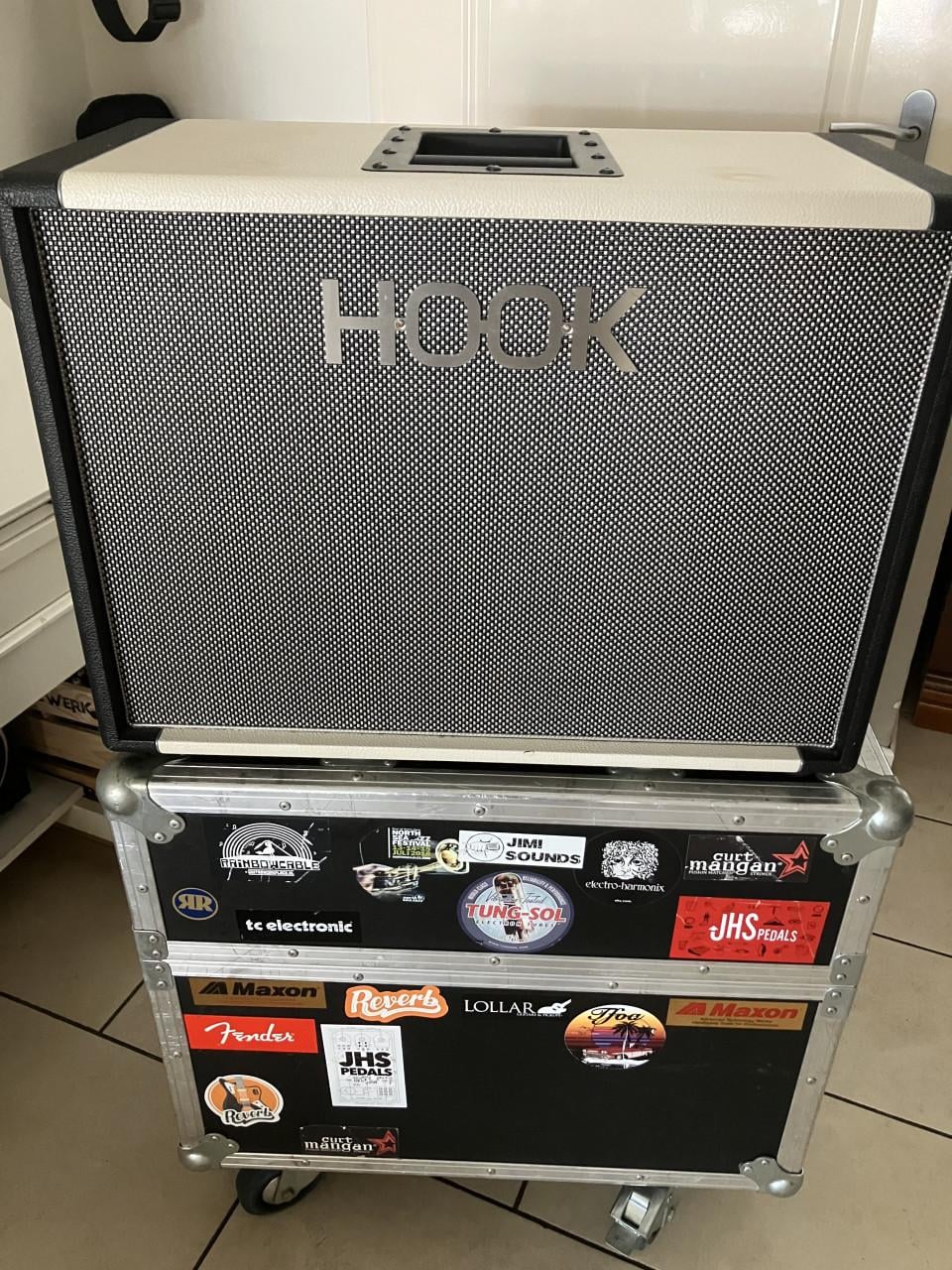 Hook Little Lenny + flightcases