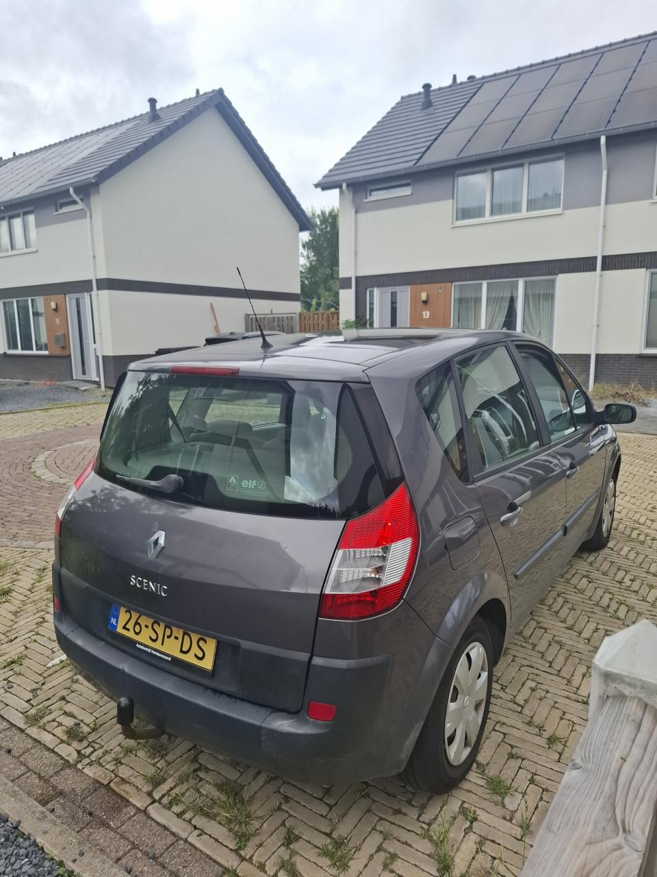 Renault Scenic 1.6 Dynamic comfort 2006