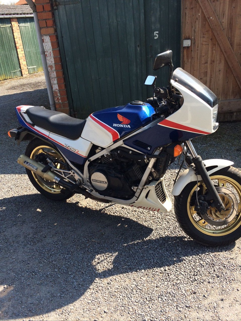 Honda VF750F