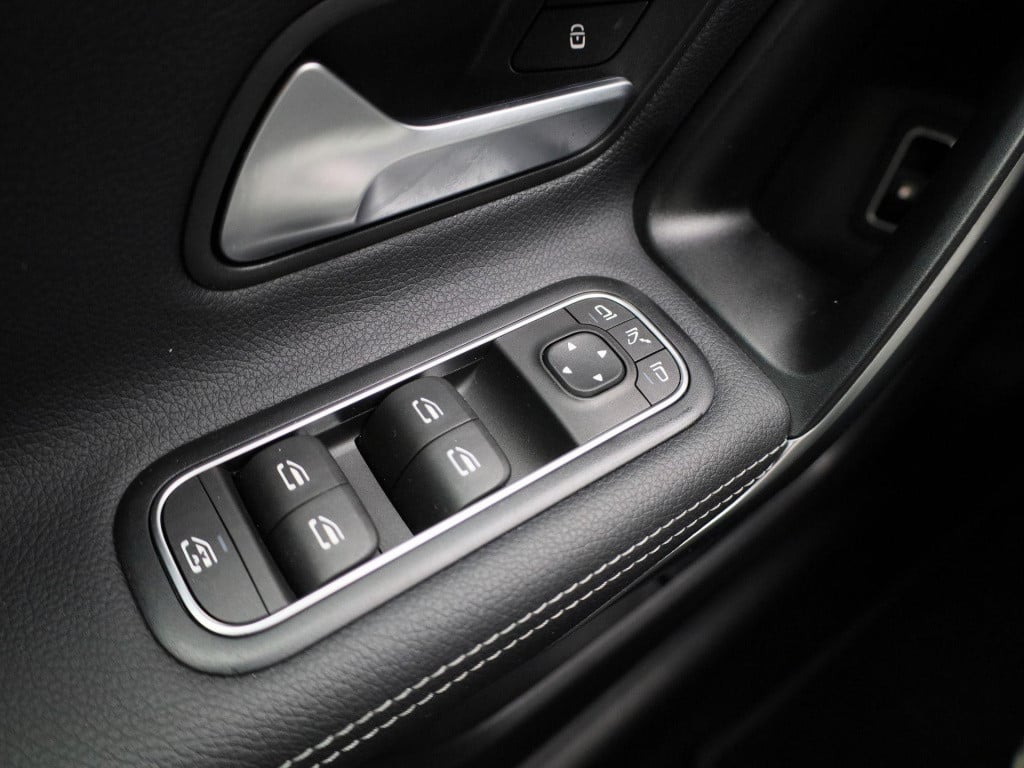 Mercedes-Benz A-Klasse 250 e luxury line | automaat | lmv | half leder | vi