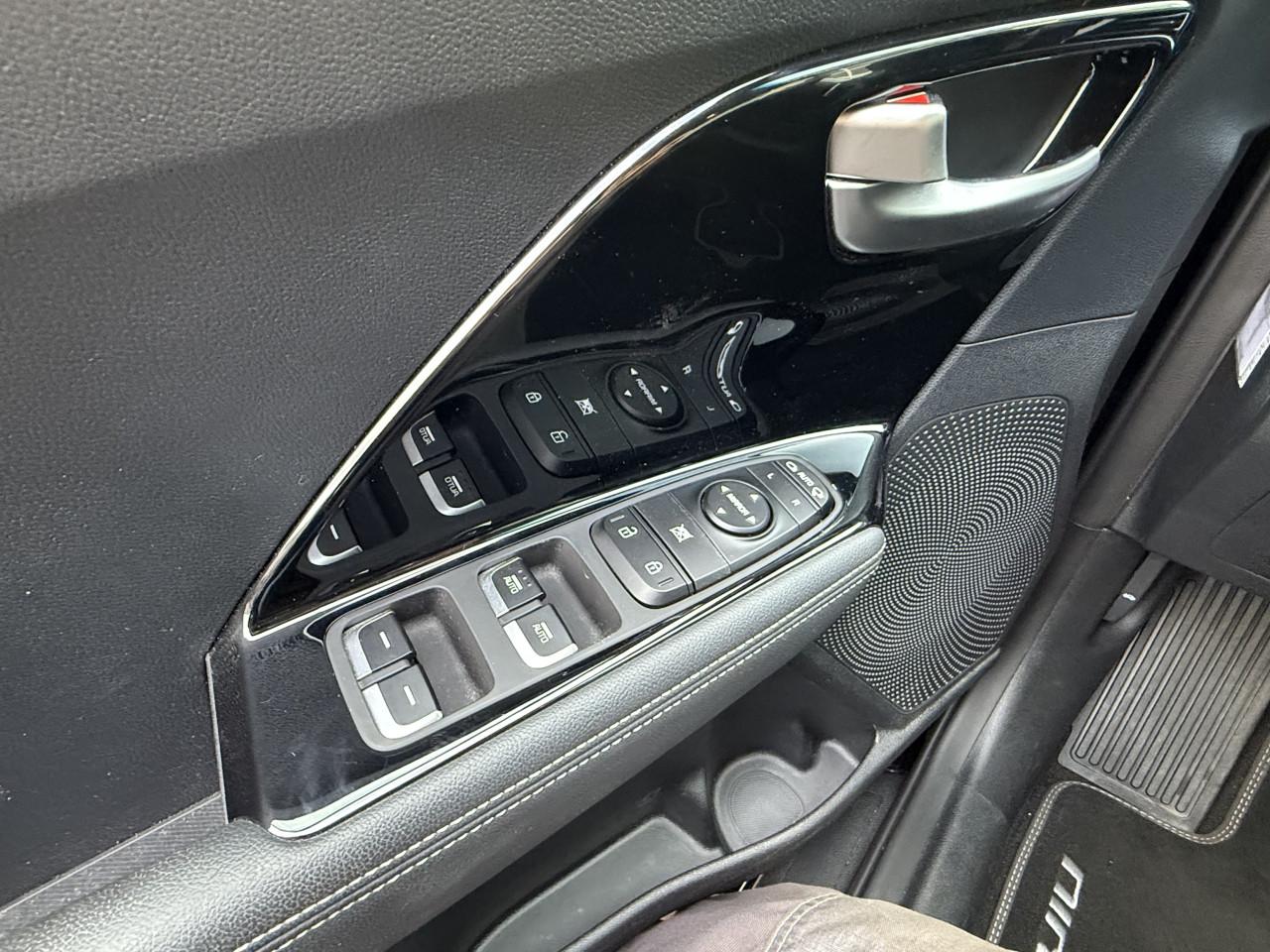 Kia e-Niro - DynamicLine 64 kWh|3Fase|ACC|Stoel/Stuurverwarming