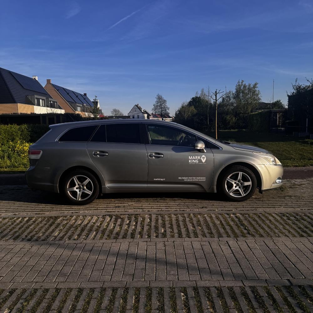 Toyota Avensis Wagon 1.8 Executive Business Leder Navi Camera 1e Eigenaar