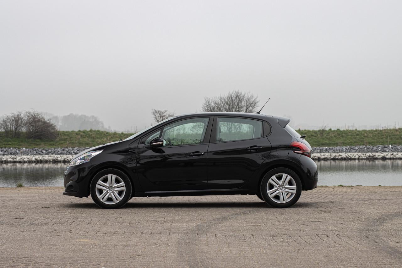 Peugeot 208 1.2 Puretech 110pk AUTOMAAT | CARPLAY | 2019