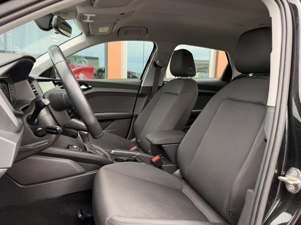Audi A1 Sportback 25 tfsi pro line | apple carplay | lane assist | 18 inch 