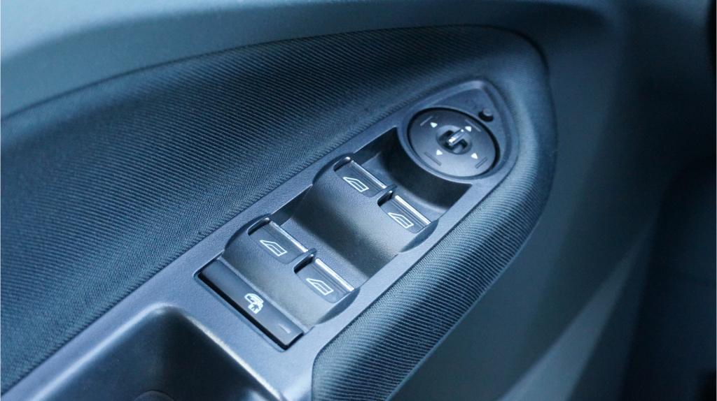 Ford C-max 1.6 titanium rijklaar incl garantie