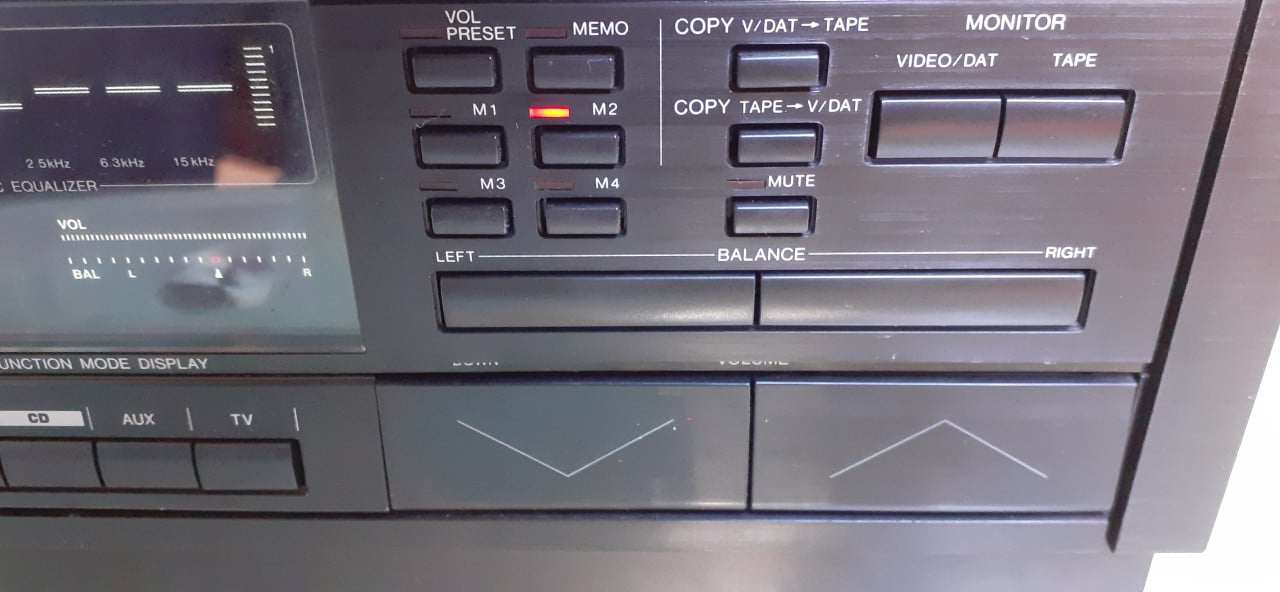 Versterker philipsFA777 2x 50 watt met eqalizer