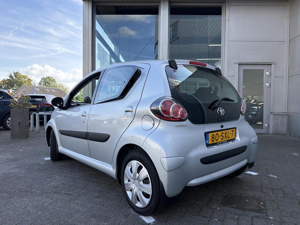 Toyota Aygo 1.0-12v comfort navigator