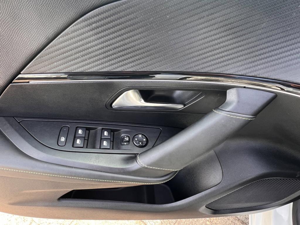 Peugeot 2008 1.2 puretech gt automaat, elektr. panodak enz....