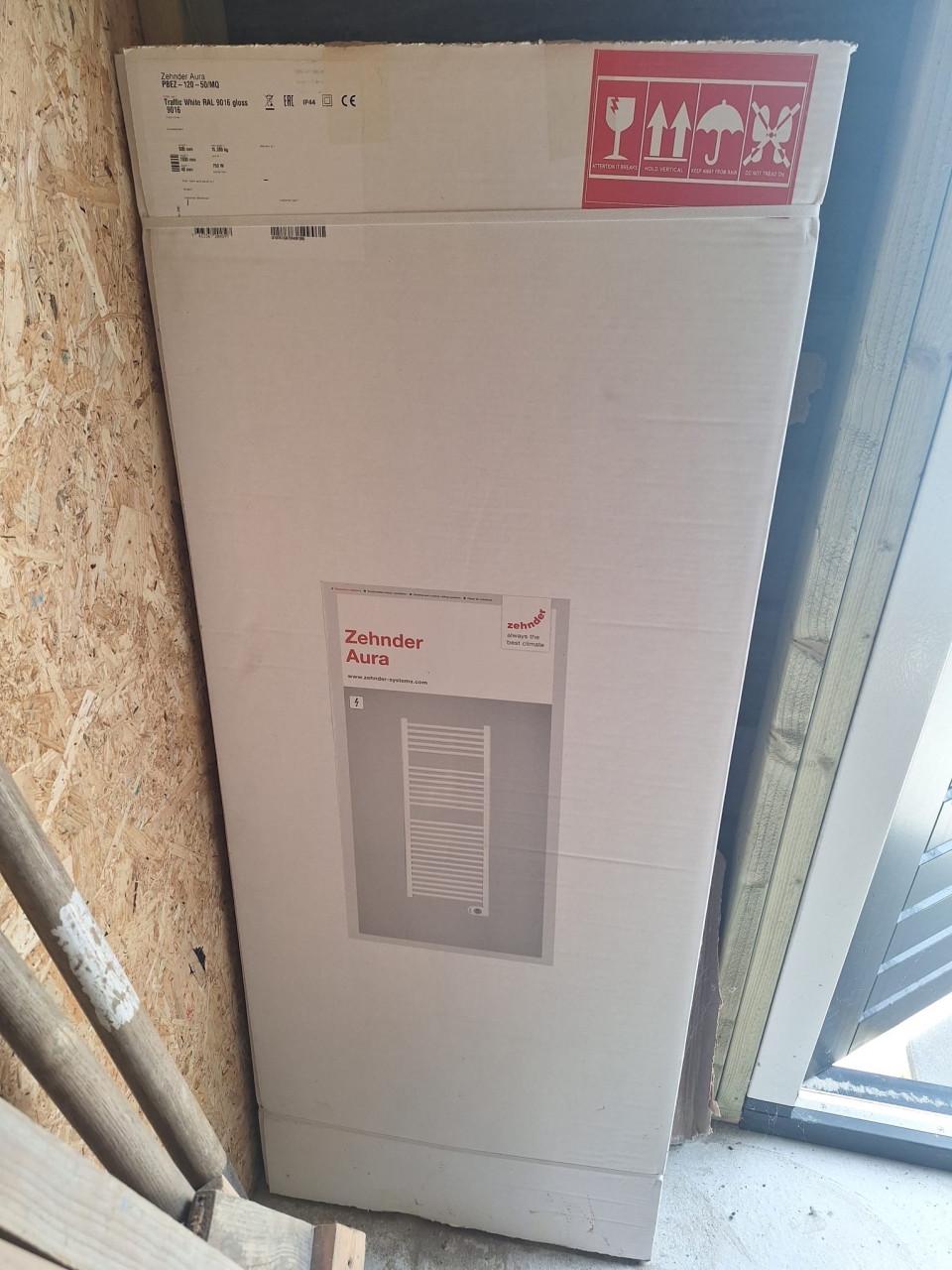 Electrische Zehner Aura radiator wit