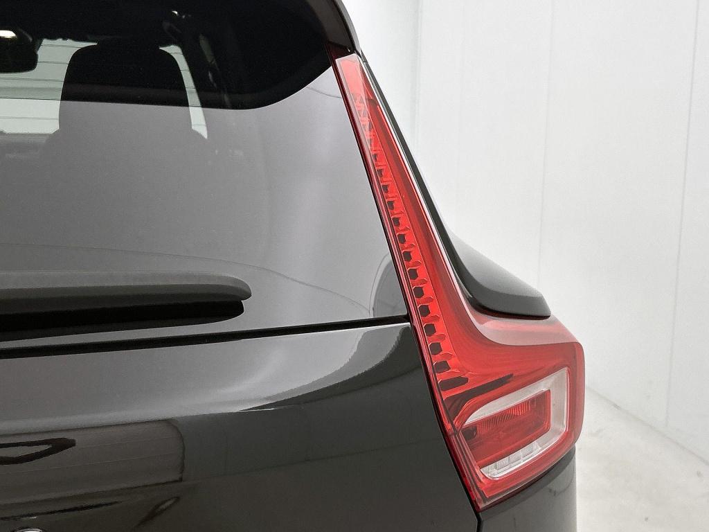 Volvo XC40 recharge p8 awd r-design | panoramadak | trekhaak | harman kardo