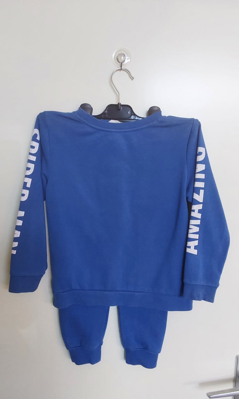 H&M spiderman joggingpak maat 110/116