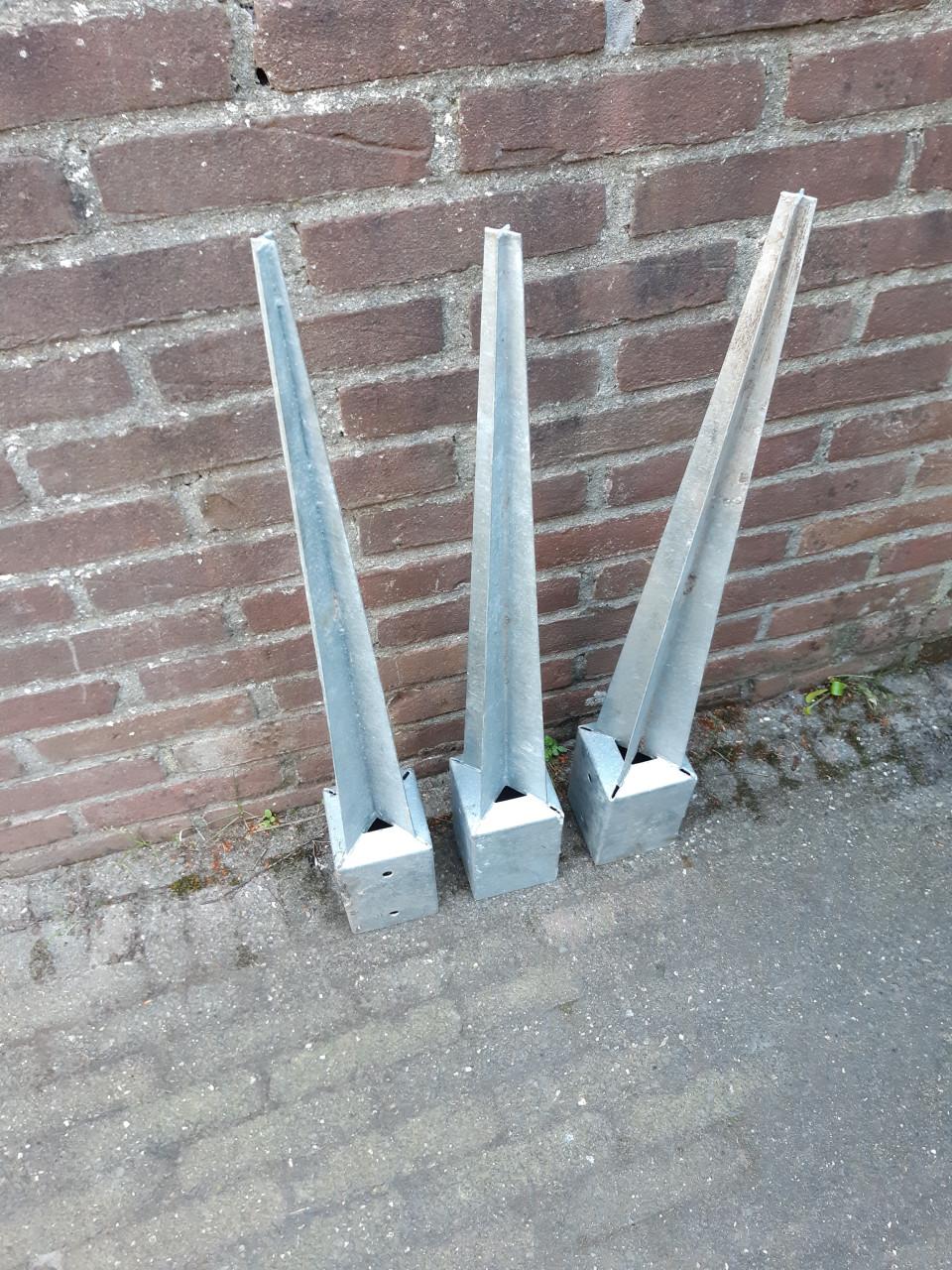Paalhouders