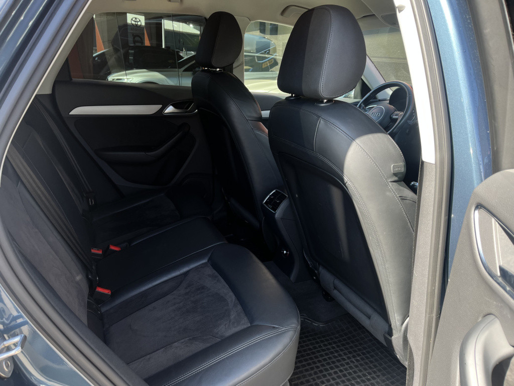 Audi Q3 1.4 tfsi cod sport pro line automaat | navi | stoelverw. | keyless 