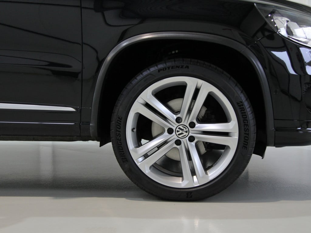 Volkswagen Tiguan 1.4 tsi 150pk dsg r-line | pano dak | trekhaak