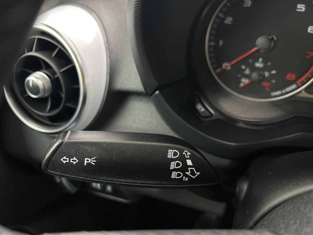 Audi A1 Sportback occasion 1.2 tfsi attraction | wit | tweedehands audi a1 