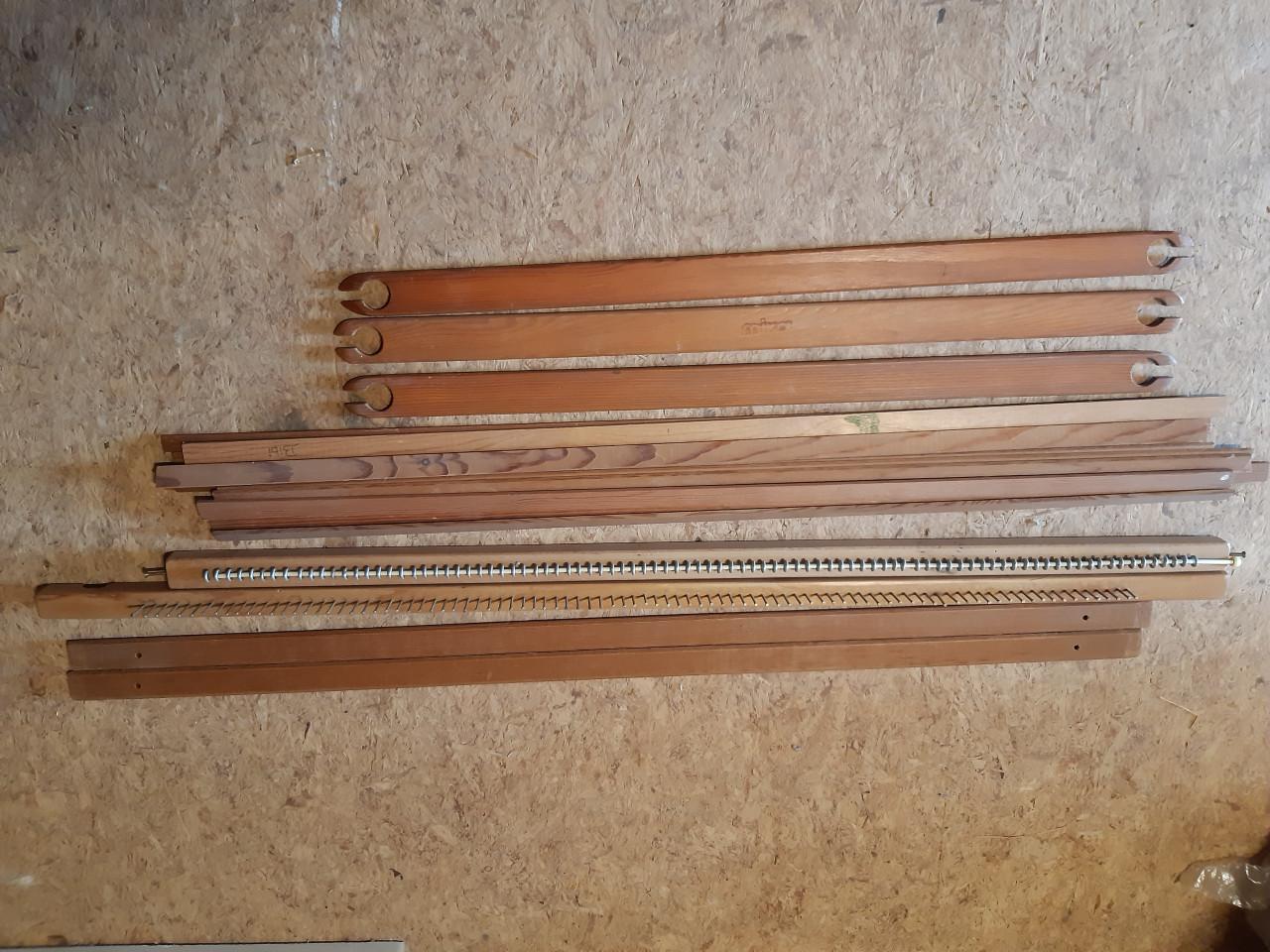 Weefgetouw 90 cm breed met 6 schachten en 6 trappers, trapweefgetouw